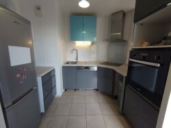 photo1